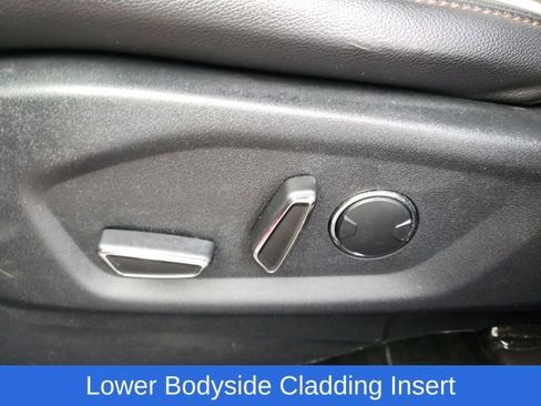 Used 2017 Ford Explorer XLT w/ Equipment Group 202A image 18