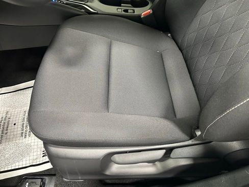 Used 2025 Toyota Corolla LE image 13