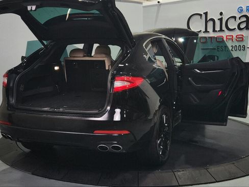 Used 2019 Maserati Levante AWD/4WD image 21