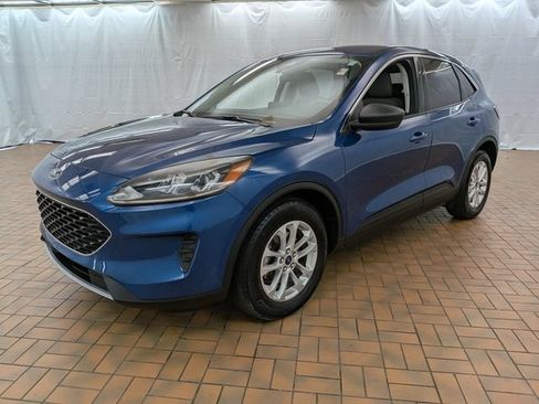 Certified 2022 Ford Escape SE FWD image 3