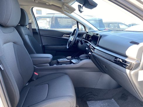 New 2026 Kia Sportage LX FWD image 23
