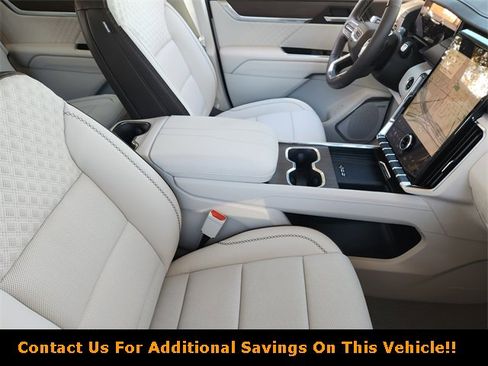 New 2026 GMC Acadia Denali w/ Super Cruise Package image 10