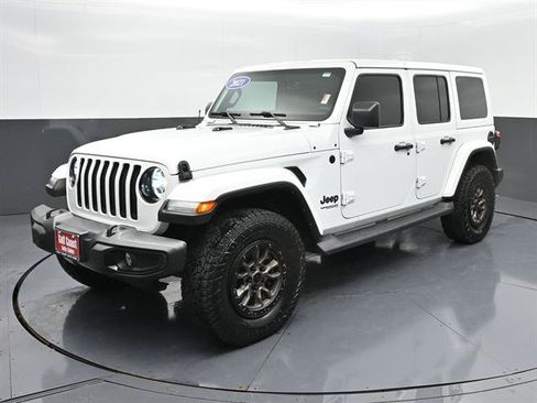 Used 2021 Jeep Wrangler Unlimited Sahara AWD/4WD image 1