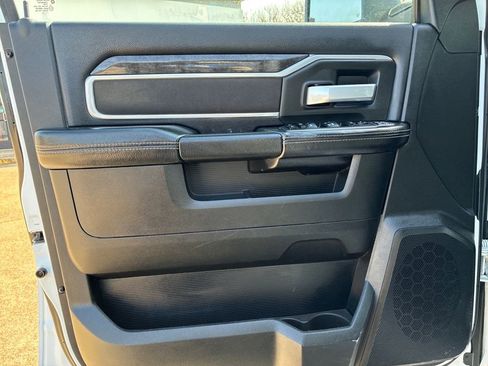 Used 2024 RAM 2500 Big Horn image 11