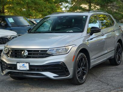 Used 2022 Volkswagen Tiguan SE R-Line