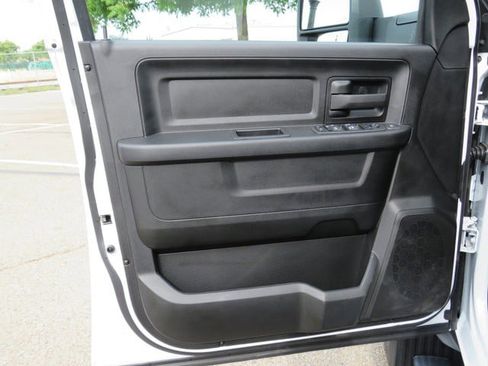 New 2023 RAM 5500 Tradesman w/ Chrome Appearance Group image 34