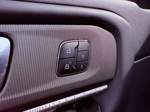 Used 2025 Ford Explorer ST image 26