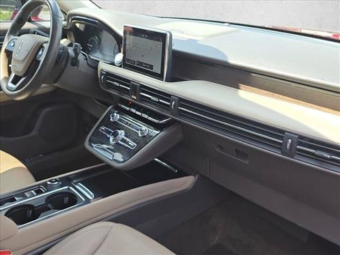 Used 2020 Lincoln Corsair Reserve w/ Elements Package FWD image 24