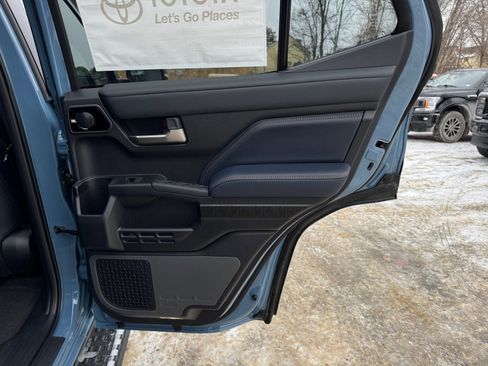 New 2026 Toyota 4Runner 4WD image 27