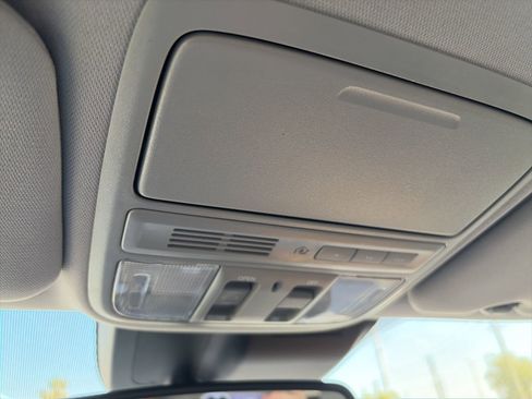 Used 2020 Honda CR-V Touring image 20