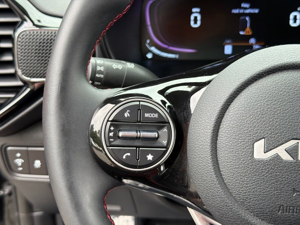 Used 2024 Kia Soul GT-Line FWD image 20
