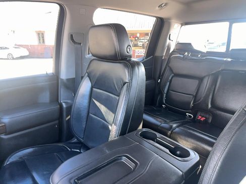 Used 2020 GMC Sierra 1500 Elevation w/ Elevation Value Package AWD/4WD image 17