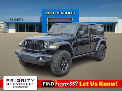 Used 2025 Jeep Wrangler Willys image 1
