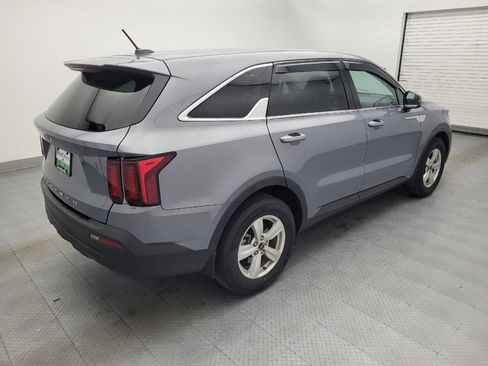 Used 2022 Kia Sorento LX FWD image 10