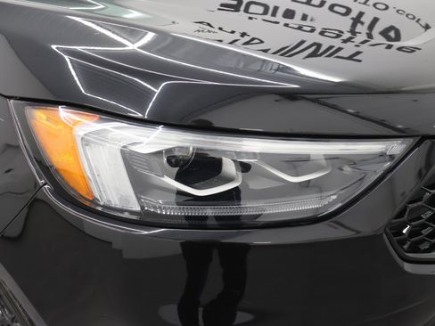 Used 2020 Ford Edge ST w/ Equipment Group 401A image 22