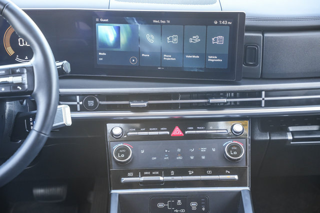 Certified 2025 Hyundai Santa Fe SEL FWD image 16