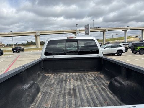 Used 2010 Ford F350 Lariat image 4