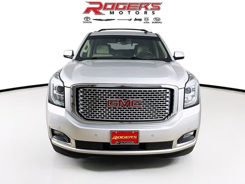 Used 2015 GMC Yukon Denali AWD/4WD image 2