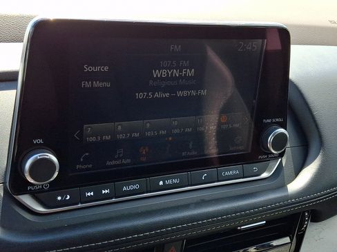 Used 2022 Nissan Rogue SV AWD/4WD image 16