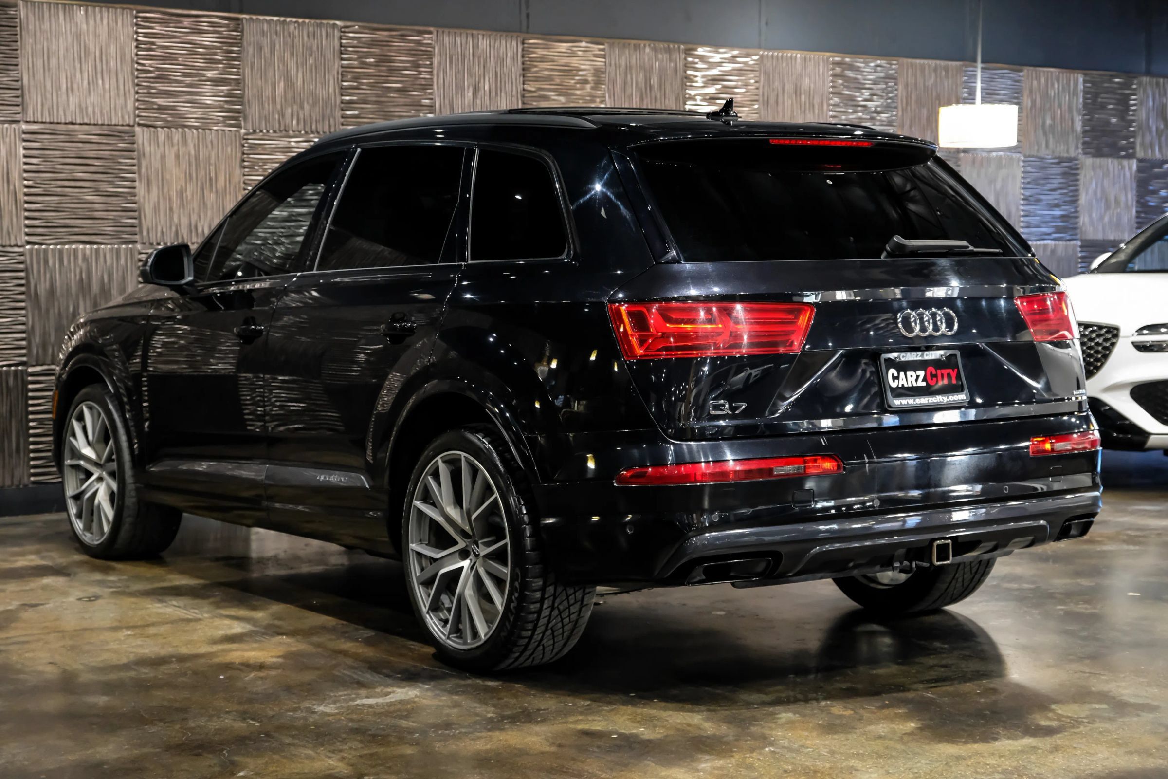 Used 2019 Audi Q7 3.0T Prestige w/ Prestige Package AWD/4WD image 10