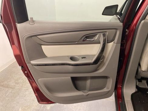 Used 2015 GMC Acadia SLT w/ Technology Package image 22