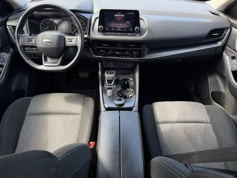 Used 2025 Nissan Rogue SV AWD/4WD image 10