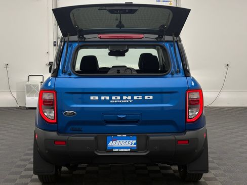 Used 2025 Ford Bronco Sport Outer Banks w/ Outer Banks Tech Package+ AWD/4WD image 10