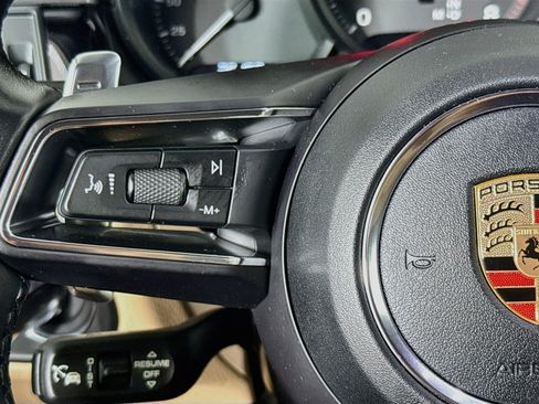 Used 2023 Porsche Macan AWD/4WD image 11