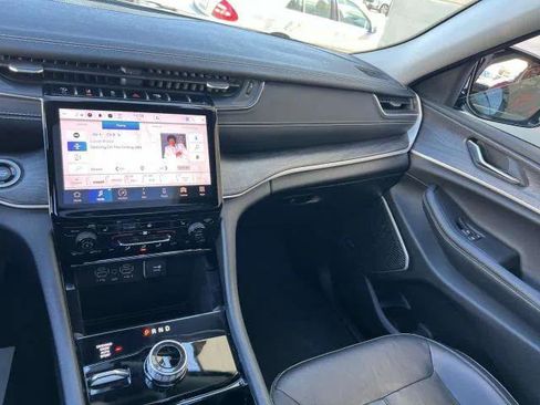 Certified 2021 Jeep Grand Cherokee L Limited w/ Trailer Tow Group (B) image 32