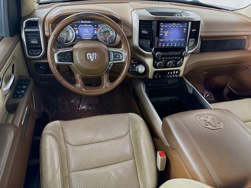 Used 2019 RAM 1500 Laramie image 17