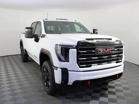 New 2026 GMC Sierra 3500 AT4 w/ Technology Package AWD/4WD image 31