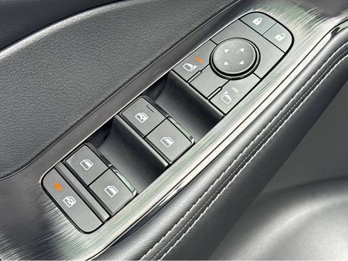 New 2026 Nissan Rogue SV image 31