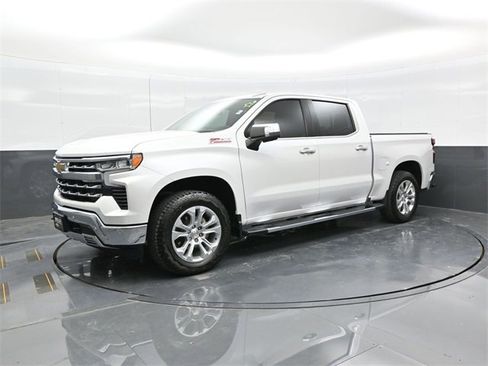 Used 2024 Chevrolet Silverado 1500 LTZ w/ Technology Package image 3