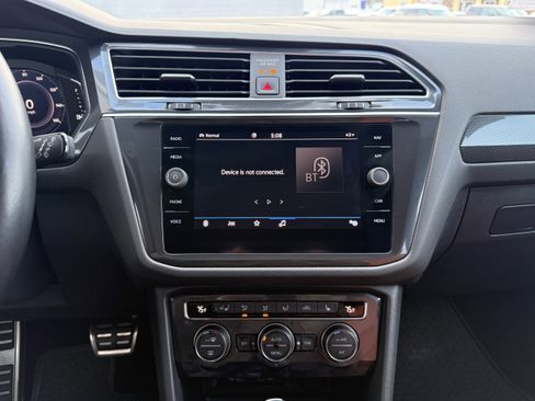 Used 2021 Volkswagen Tiguan SEL Premium R-Line AWD/4WD image 18
