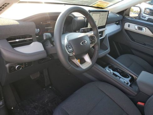 New 2026 Ford Explorer Active image 10