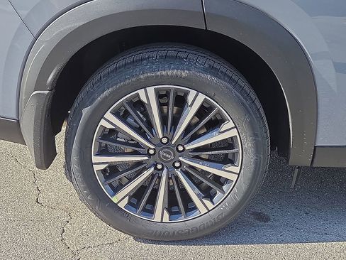 New 2026 Nissan Pathfinder Platinum image 7