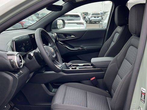 New 2026 Chevrolet Equinox LT w/ Safety and Technology Package AWD/4WD image 29