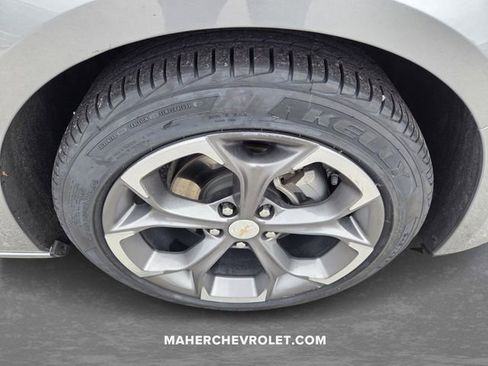 Used 2024 Chevrolet Malibu LT image 9