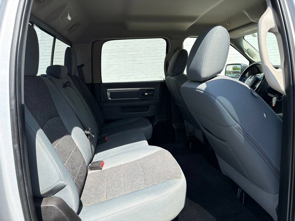 Used 2018 RAM 1500 4x4 Crew Cab Lone Star image 11