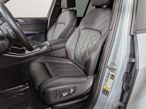 Used 2024 BMW X5 xDrive40i w/ Executive Package AWD/4WD image 21