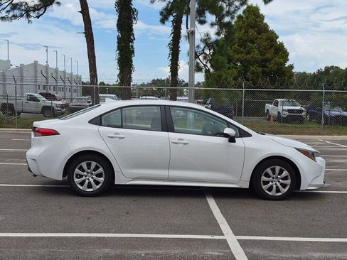 Used 2024 Toyota Corolla LE FWD image 4