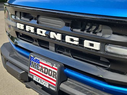 Used 2024 Ford Bronco Outer Banks AWD/4WD image 13