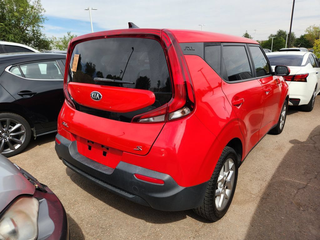 Certified 2021 Kia Soul S FWD image 14