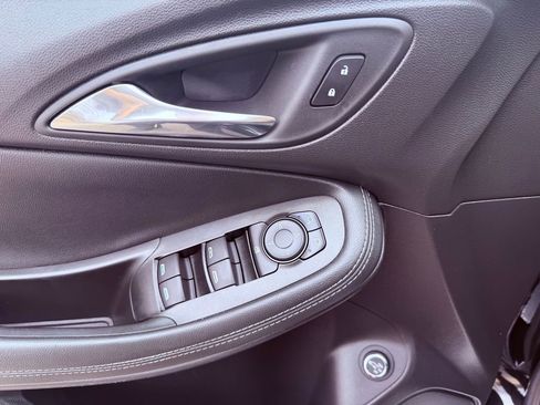 Used 2022 Buick Encore GX Select w/ Advanced Technology Package image 21