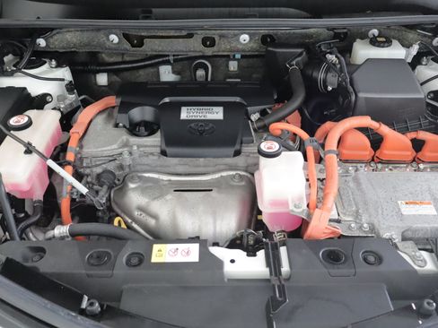 Used 2018 Toyota RAV4 Limited AWD/4WD image 29