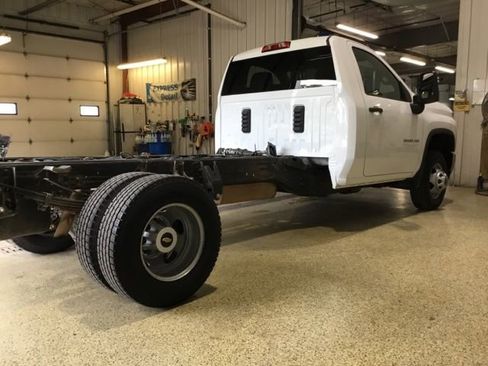 Used 2022 Chevrolet Silverado 3500 W/T w/ WT Convenience Package RWD image 4