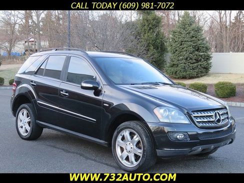 Used 2008 Mercedes-Benz ML 350 ML 350 AWD 4MATIC 4dr SUV w/ Edition Pkg image 3