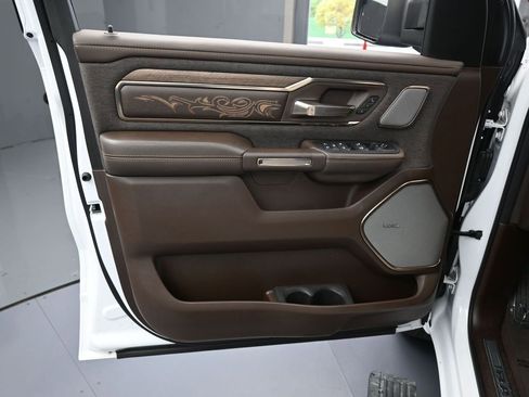 Used 2025 RAM 1500 Limited image 13