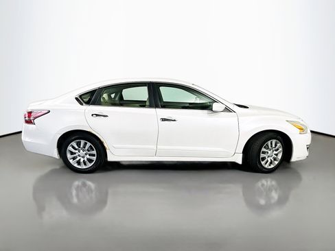 Used 2015 Nissan Altima 2.5 S w/ Power Driver Seat Package FWD image 8