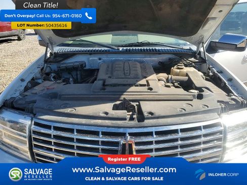 Used 2014 Lincoln Navigator 4WD image 16